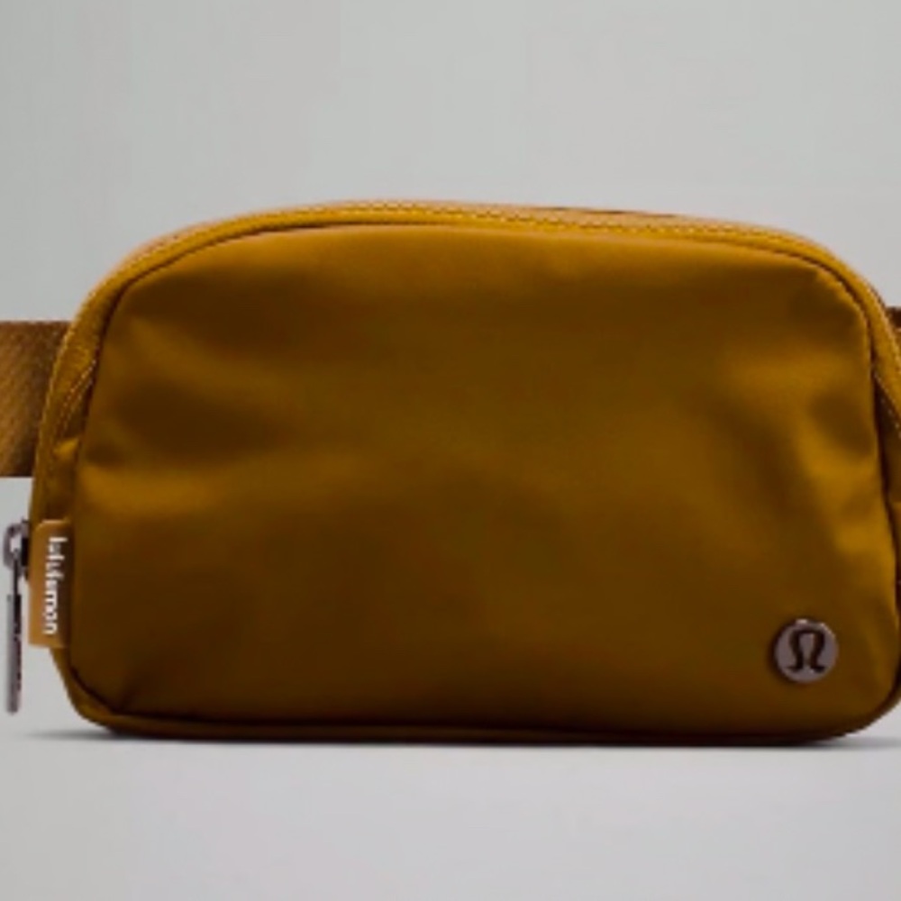 Lululemon Athletica Burnt Caramel belt bag